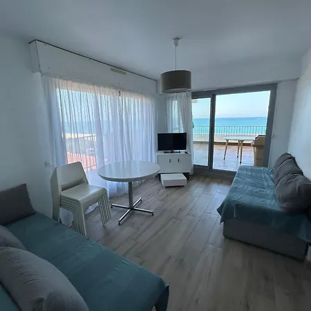 Spacieux 4 Pers Avec Terrasse Et Parking - Fr-1-837-1 *